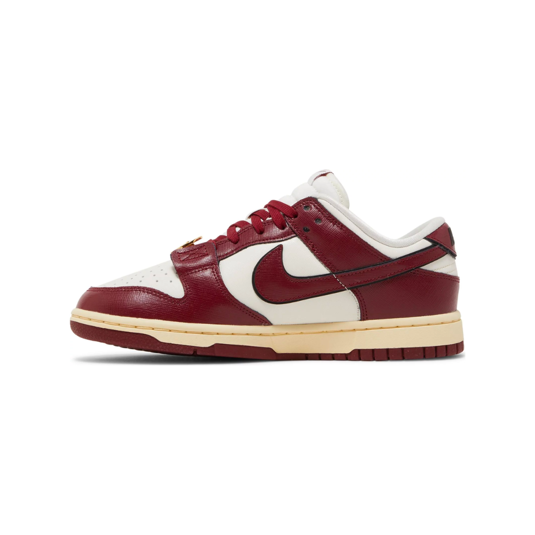 Wmns Dunk Low SE 'Sisterhood - Team Red'