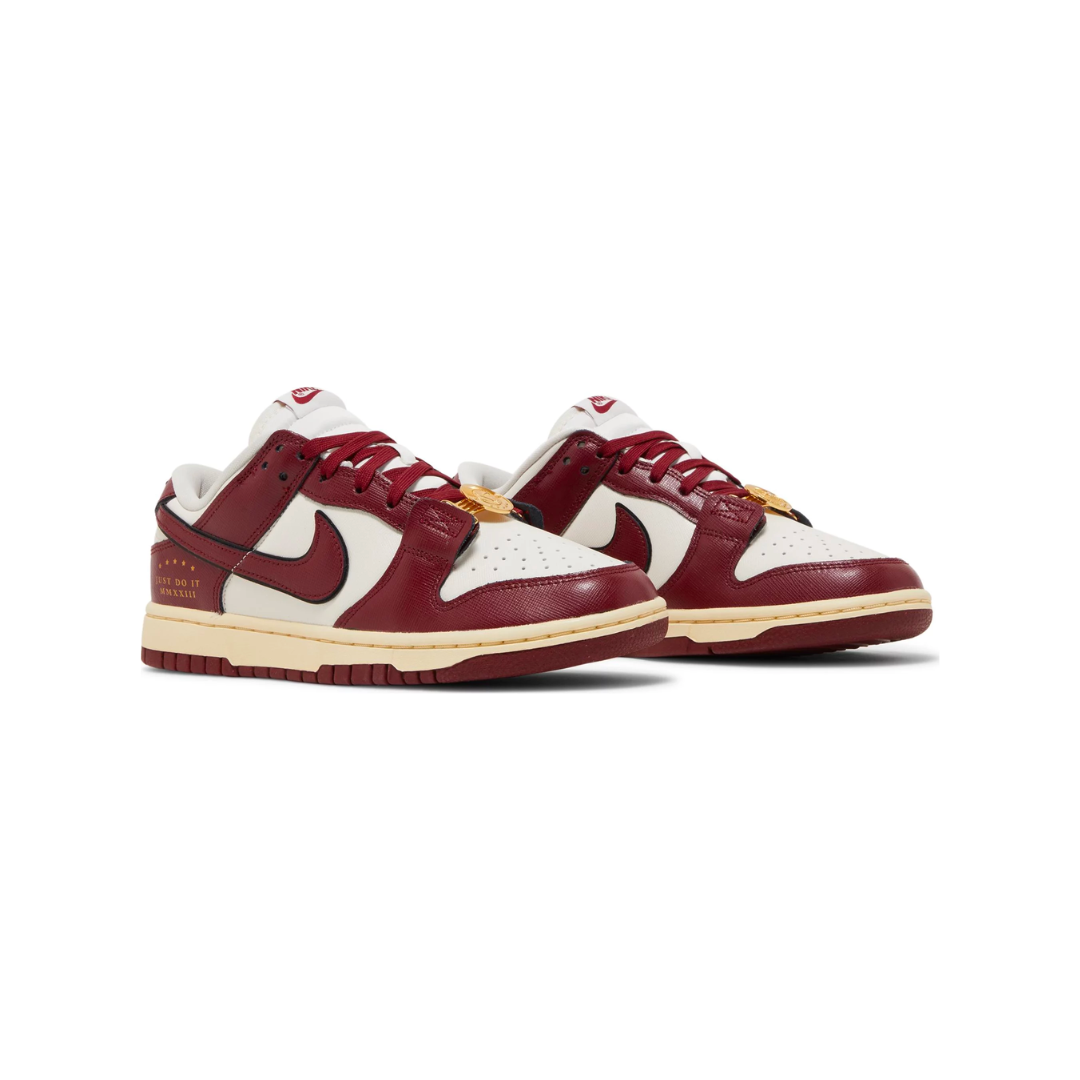Wmns Dunk Low SE 'Sisterhood - Team Red'